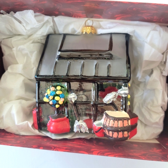 SILVERADO LARGE CHRISTMAS HOLIDAY ORNAMEMT  NEW - Picture 1 of 11